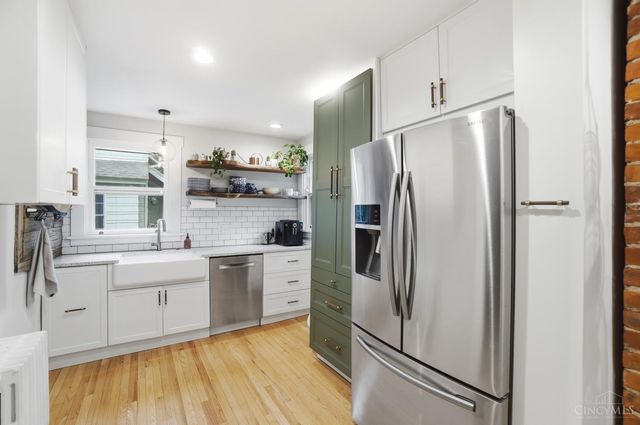 3428 Saint Johns Place, Cincinnati, OH 45208