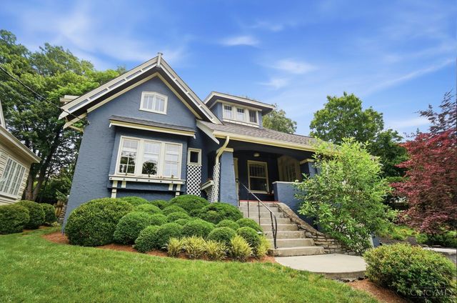 3428 Saint Johns Place, Cincinnati, OH 45208
