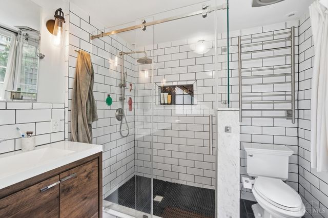 3428 Saint Johns Place, Cincinnati, OH 45208