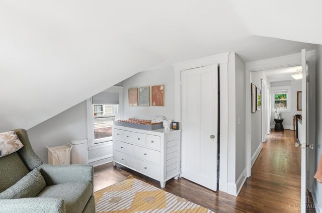 3428 Saint Johns Place, Cincinnati, OH 45208