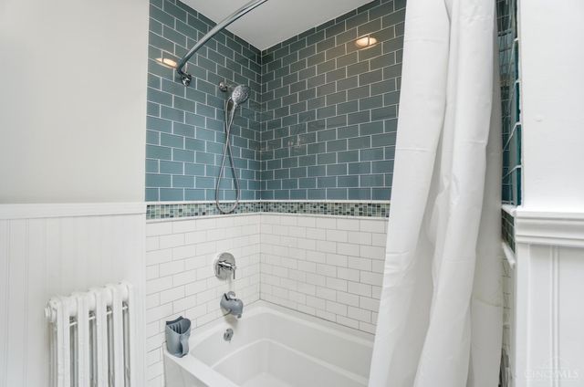3428 Saint Johns Place, Cincinnati, OH 45208