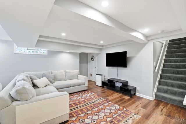 3428 Saint Johns Place, Cincinnati, OH 45208