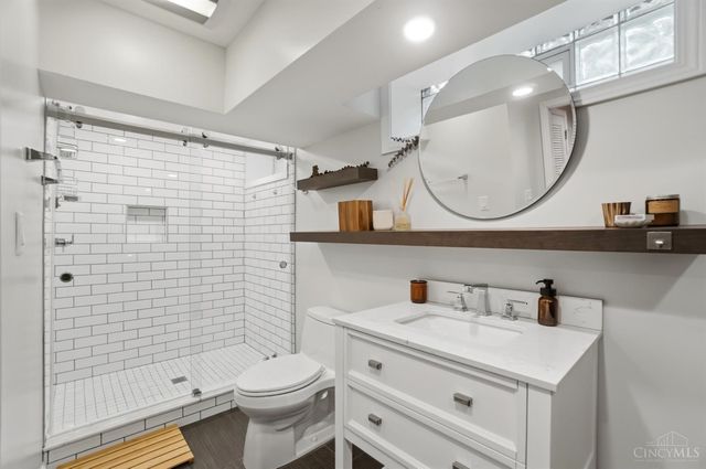 3428 Saint Johns Place, Cincinnati, OH 45208