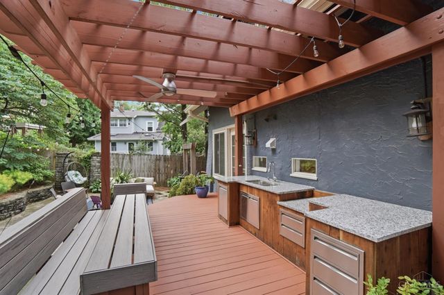 3428 Saint Johns Place, Cincinnati, OH 45208