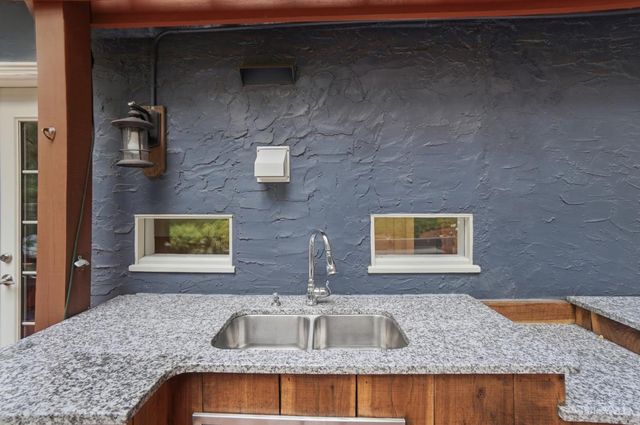3428 Saint Johns Place, Cincinnati, OH 45208