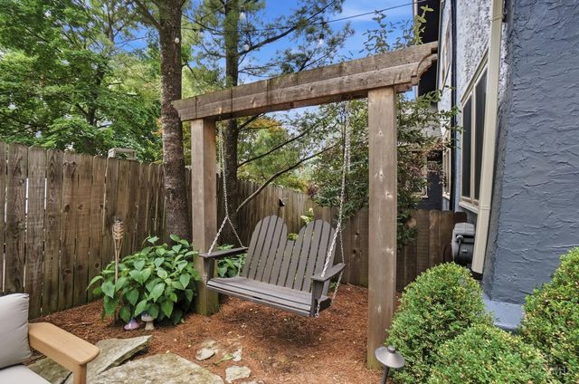 3428 Saint Johns Place, Cincinnati, OH 45208