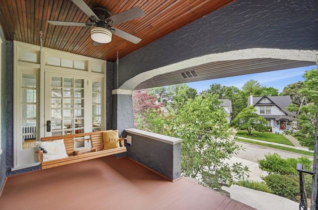 3428 Saint Johns Place, Cincinnati, OH 45208