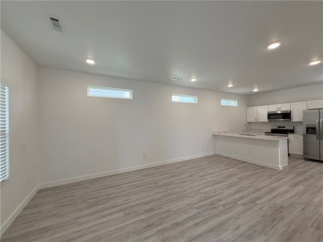 851 Reading Railroad Lane, Bentonville, AR 72713