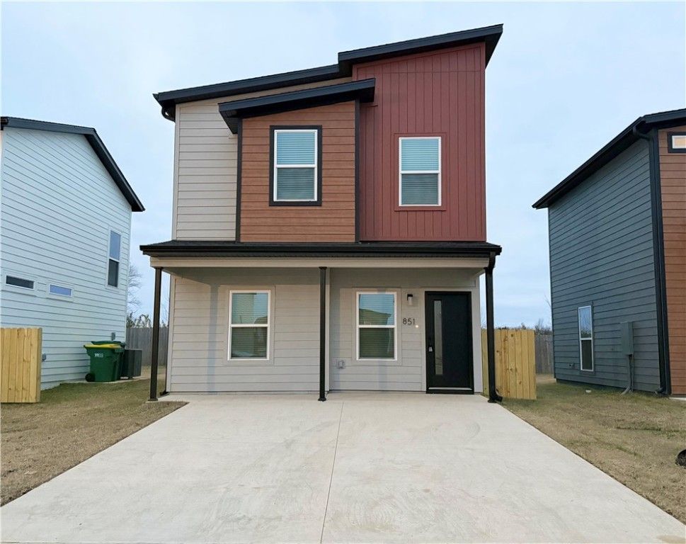 851 Reading Railroad Lane, Bentonville, AR 72713