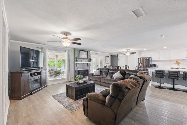 5247 Fm 1569, Farmersville, TX 75442