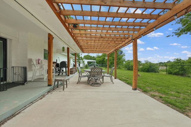 5247 Fm 1569, Farmersville, TX 75442