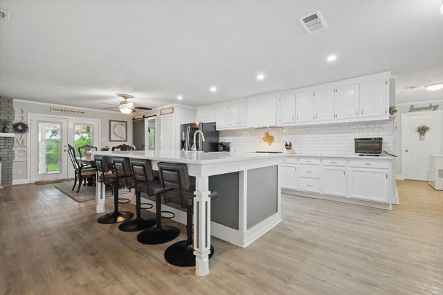 5247 Fm 1569, Farmersville, TX 75442