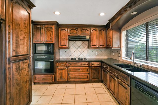 4211 Hambledon Village Drive, Houston, TX 77014