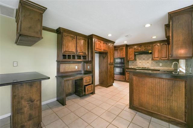 4211 Hambledon Village Drive, Houston, TX 77014