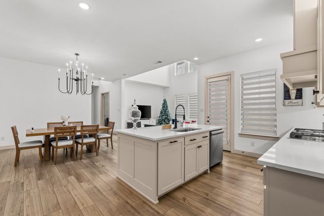 9540 Hedge Street, Frisco, TX 75034