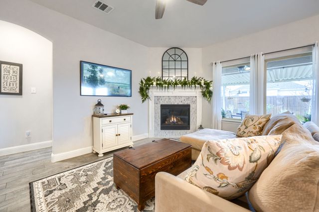 411 Spirehaven Drive, Fate, TX 75087