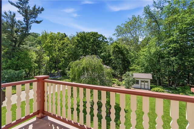 1001 Glenshaw Ave, Shaler, PA 15116