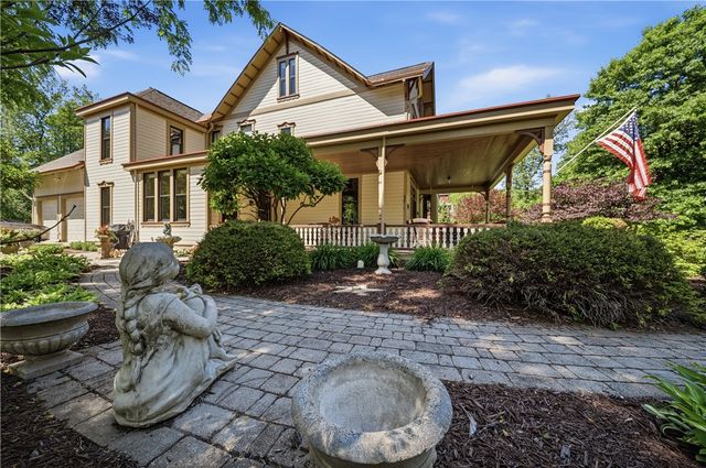 1001 Glenshaw Ave, Shaler, PA 15116