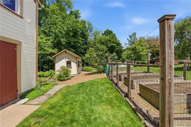 1001 Glenshaw Ave, Shaler, PA 15116