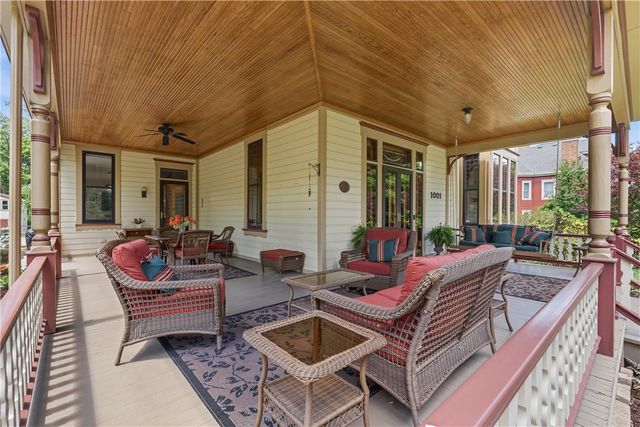 1001 Glenshaw Ave, Shaler, PA 15116