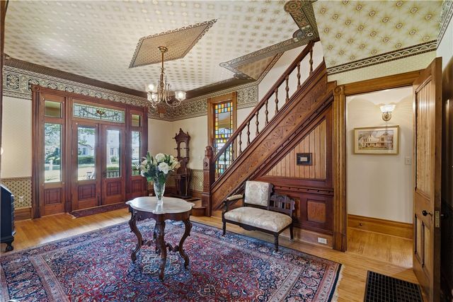 1001 Glenshaw Ave, Shaler, PA 15116