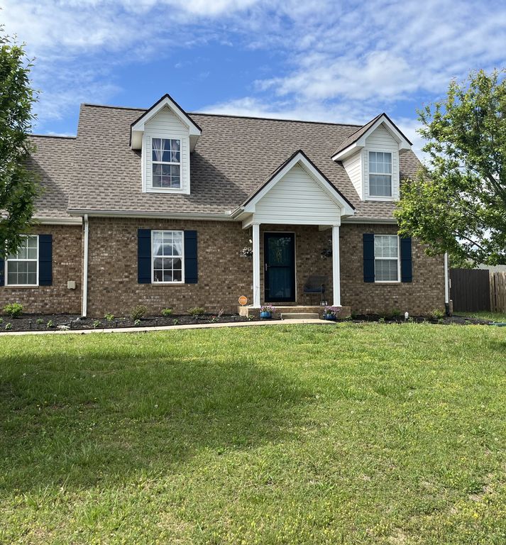 106 Centerrock Dr, Christiana, TN 37037
