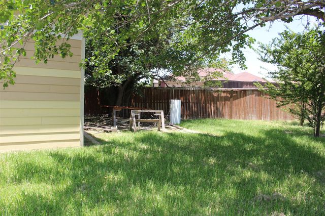2909 Bobtown Road, Garland, TX 75043