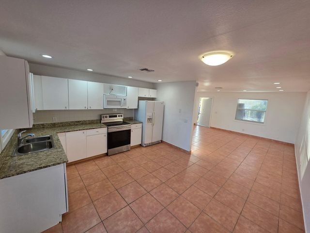 1508 Barton Road 1510a, Lake Worth Beach, FL 33460