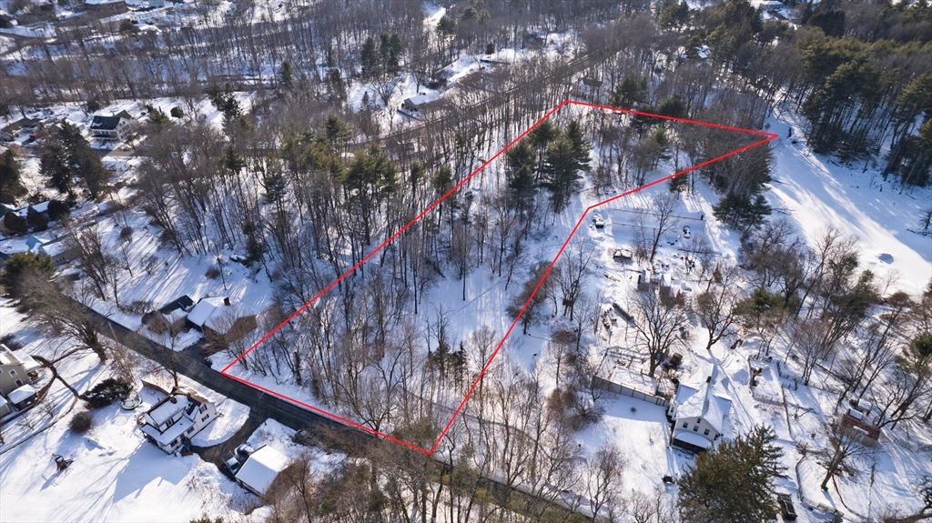 70 Summer Street, Palmer, MA 01079