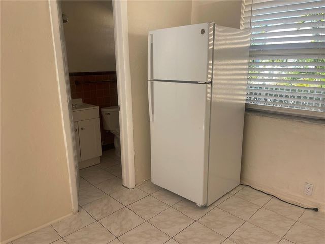 1727 DEWEY Street 3, Hollywood, FL 33020