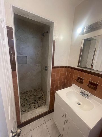 1727 DEWEY Street 3, Hollywood, FL 33020