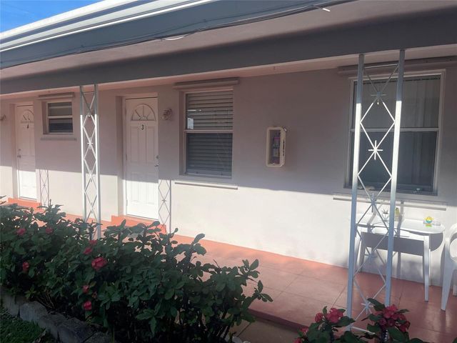 1727 DEWEY Street 3, Hollywood, FL 33020