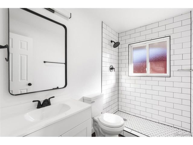 820 Explorador Calle, Denver, CO 80229