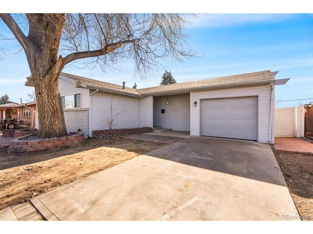 820 Explorador Calle, Denver, CO 80229