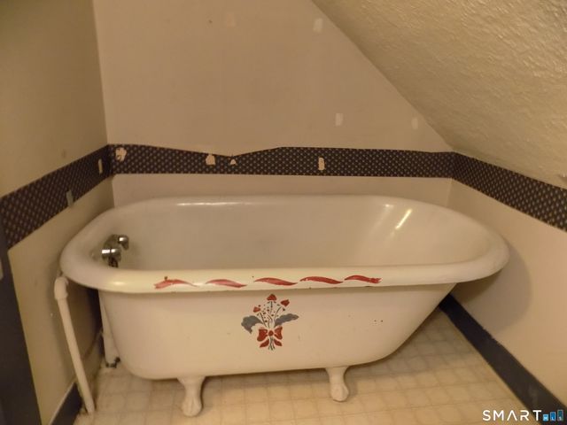 106 Bohemia Street, Plainville, CT 06062