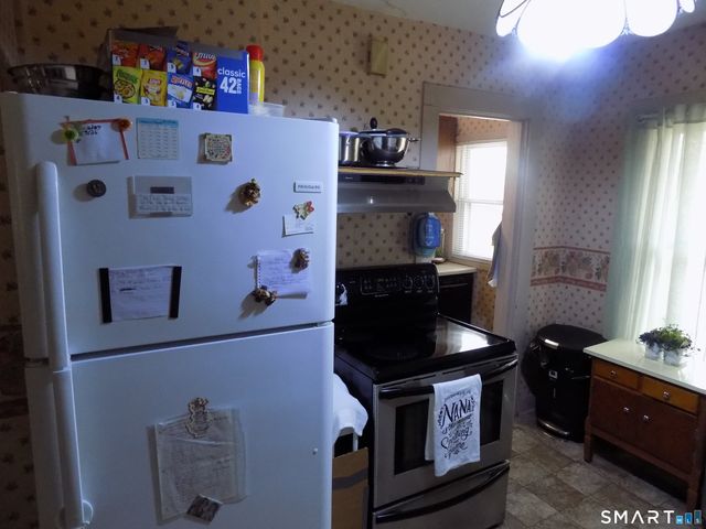 106 Bohemia Street, Plainville, CT 06062