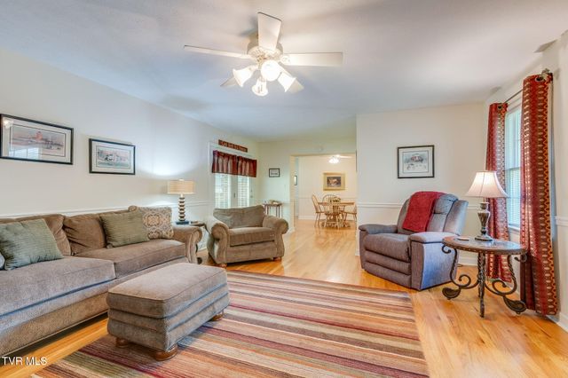 912 Spring Valley Drive, Kingsport, TN 37660