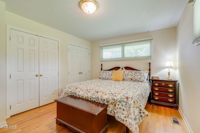 912 Spring Valley Drive, Kingsport, TN 37660