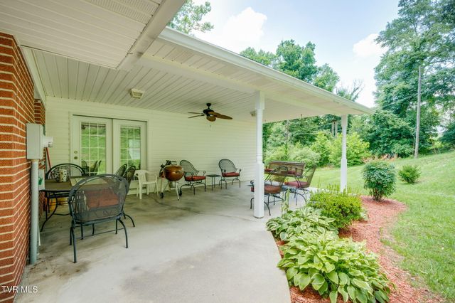 912 Spring Valley Drive, Kingsport, TN 37660