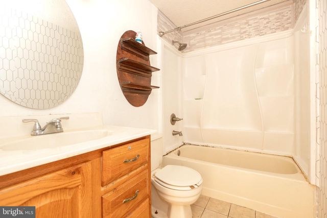 7467 LONE STAR RD, Lorton, VA 22079