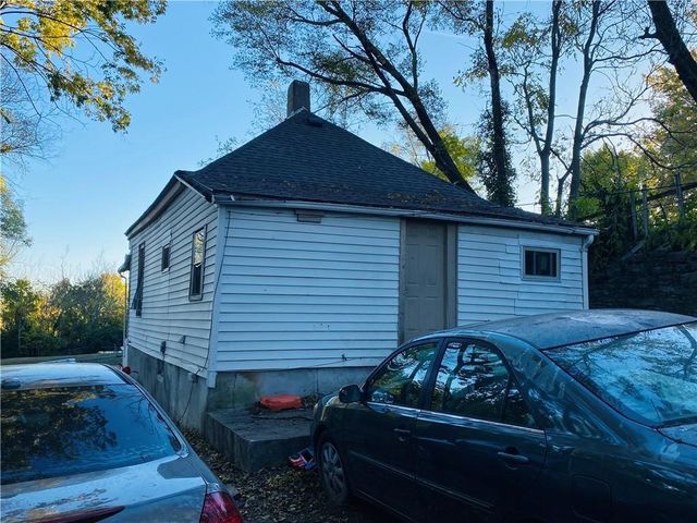 1216 Bunker Avenue, Kansas City, KS 66102