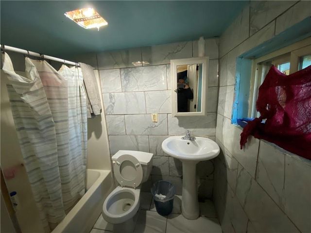 1216 Bunker Avenue, Kansas City, KS 66102