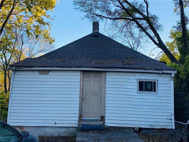 1216 Bunker Avenue, Kansas City, KS 66102