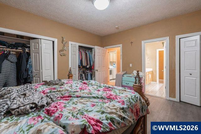4388 Hearth St NE, Salem, OR 97305
