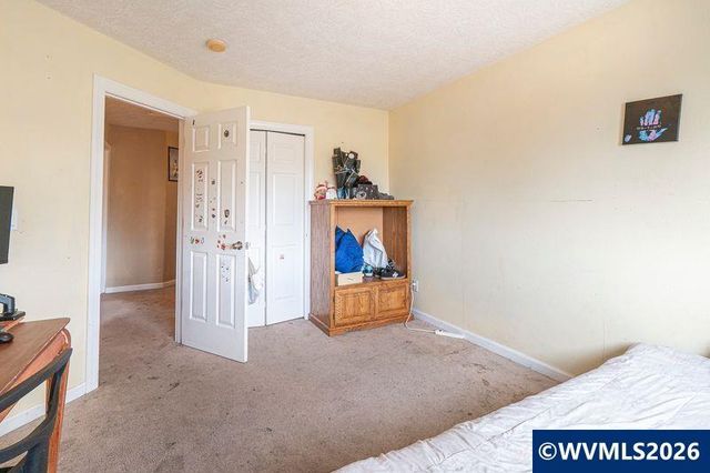 4388 Hearth St NE, Salem, OR 97305