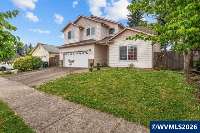 4388 Hearth St NE, Salem, OR 97305