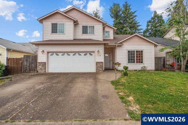 4388 Hearth St NE, Salem, OR 97305
