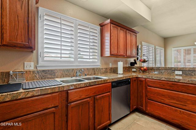 6310 FRANKLIN CREST Drive, El Paso, TX 79912