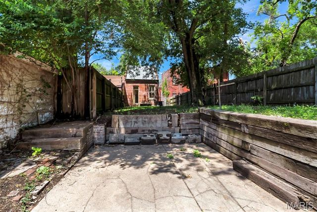 2618 Missouri Avenue, St Louis, MO 63118