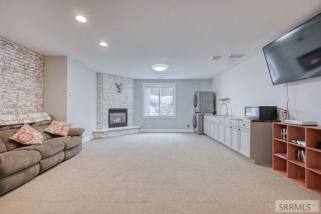 6349 Tower Castle Loop, Ammon, ID 83406